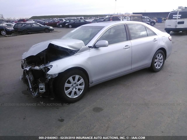 4T1BK46K57U508272 - 2007 TOYOTA CAMRY NEW GENERAT LE/XLE/SE SILVER photo 2