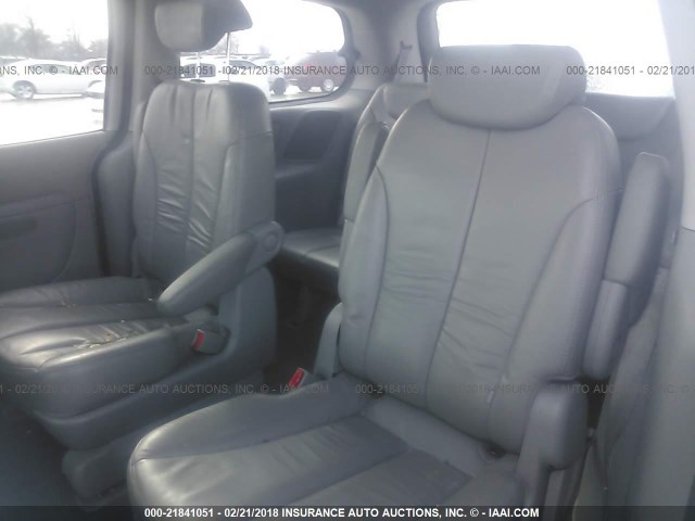 KNDMB233586213497 - 2008 KIA SEDONA EX/LX SILVER photo 8