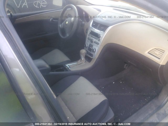 1G1ZA5E04CF288397 - 2012 CHEVROLET MALIBU LS 棕色 照片 5