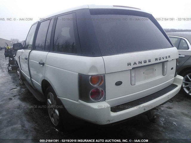 SALME11424A151182 - 2004 LAND ROVER RANGE ROVER HSE WHITE photo 3