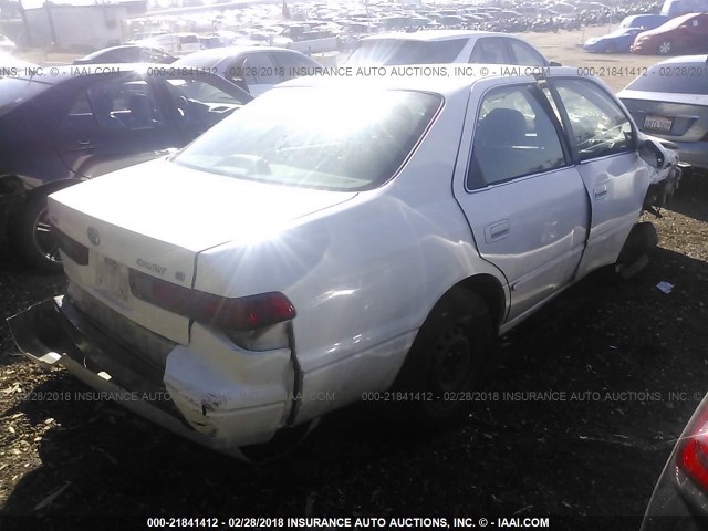 4T1BG22K1XU900306 - 1999 TOYOTA CAMRY CE/LE/XLE 白色 照片 4