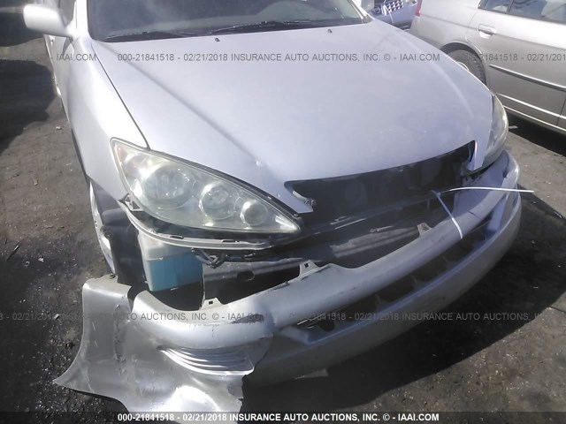 4T1BE32K55U519633 - 2005 TOYOTA CAMRY LE/XLE/SE ვერცხლისფერი ფოტო 6