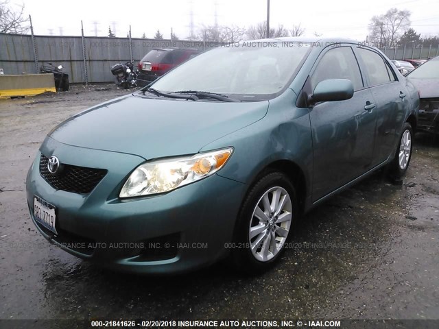 JTDBL40E99J031211 - 2009 TOYOTA COROLLA LE/XLE GREEN photo 2