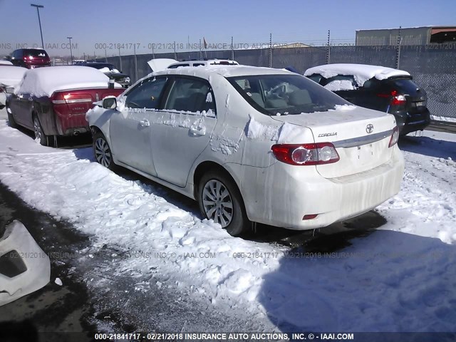 5YFBU4EE0DP174493 - 2013 TOYOTA COROLLA S/LE WHITE photo 3