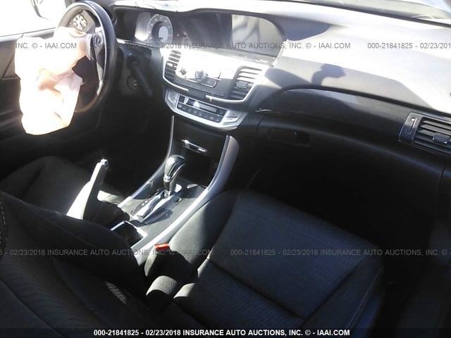 1HGCR2F54DA047485 - 2013 HONDA ACCORD SPORT 黑色 照片 5