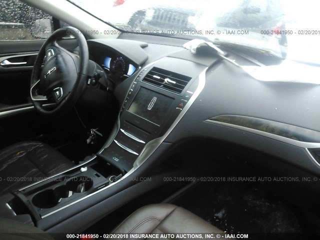 3LN6L2LU1ER806086 - 2014 LINCOLN MKZ HYBRID BLACK photo 5