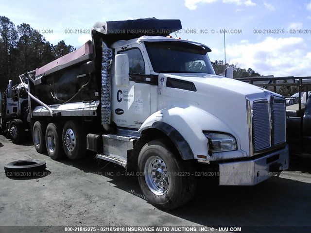 1NKZXPEX3HJ163134 - 2017 KENWORTH T880 T880 WHITE photo 1