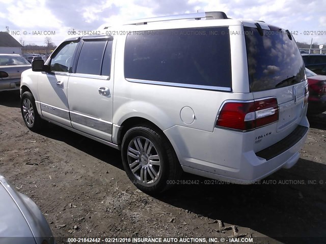 5LMFL285X8LJ00476 - 2008 LINCOLN NAVIGATOR L WHITE photo 3