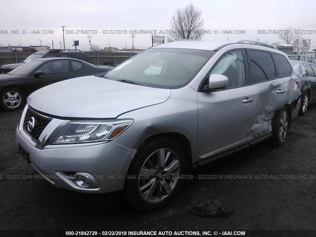 5N1AR2MM6DC674012 - 2013 NISSAN PATHFINDER S/SV/SL/PLATINUM 银色 照片 2