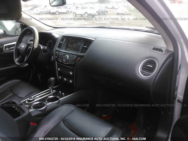 5N1AR2MM6DC674012 - 2013 NISSAN PATHFINDER S/SV/SL/PLATINUM 银色 照片 5