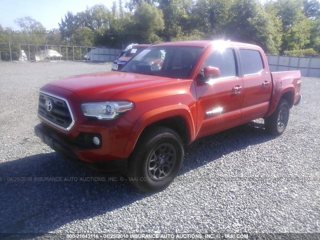 5TFAZ5CN4HX046013 - 2017 TOYOTA TACOMA DBL CAB/SR5/TRD SPORT/OR ORANGE photo 2