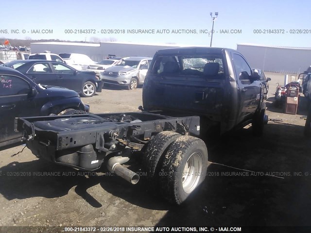 3C7WRTAL6HG619934 - 2017 RAM 3500 GRAY photo 4