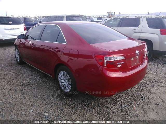 4T4BF1FK1DR331451 - 2013 TOYOTA CAMRY L/SE/LE/XLE RED photo 3