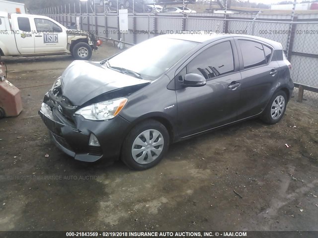 JTDKDTB36E1569636 - 2014 TOYOTA PRIUS C GRAY photo 2