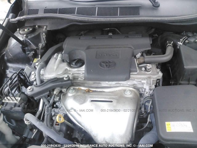 4T1BF1FKXGU565070 - 2016 TOYOTA CAMRY LE/XLE/SE/XSE Türkis Foto 10