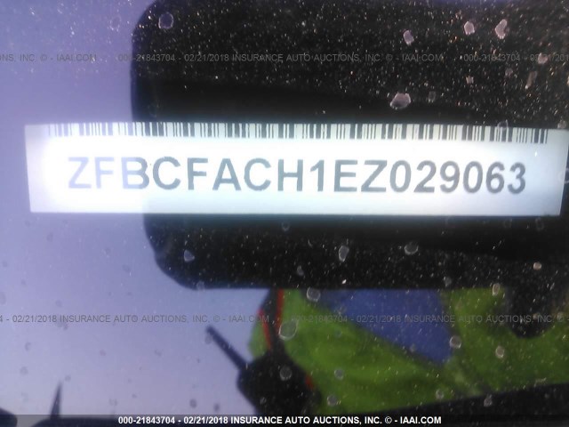 ZFBCFACH1EZ029063 - 2014 FIAT 500L LOUNGE RED photo 9