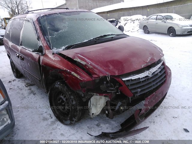 2C4GP44RX5R598296 - 2005 CHRYSLER TOWN & COUNTRY LX RED photo 1