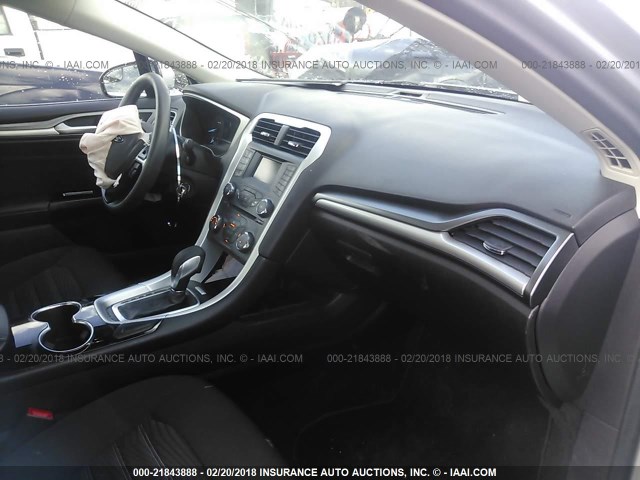 3FA6P0H73GR306794 - 2016 FORD FUSION SE SILVER photo 5