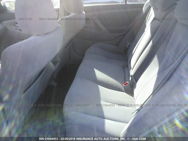 4T1BF3EKXBU133018 - 2011 TOYOTA CAMRY SE/LE/XLE GRAY photo 8