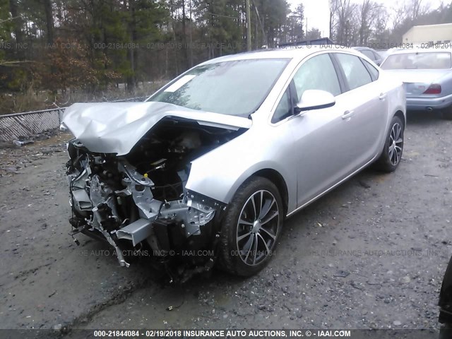 1G4PR5SK1H4107946 - 2017 BUICK VERANO SPORT TOURING SILVER photo 2