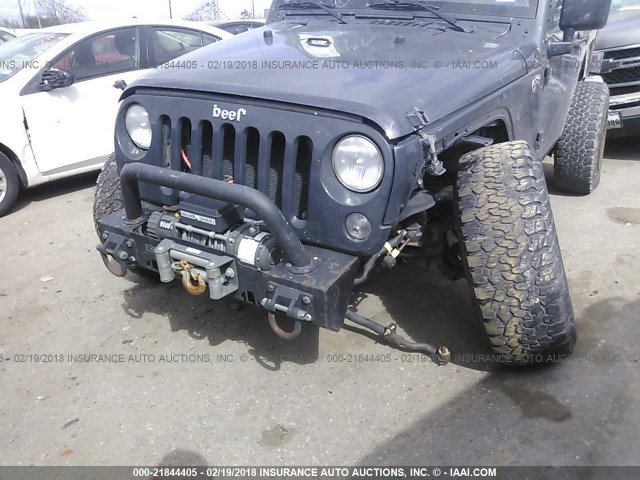 1C4AJWAG7GL211530 - 2016 JEEP WRANGLER SPORT GRAY photo 6