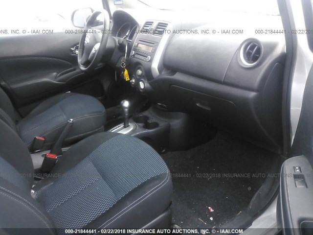 3N1CE2CP7EL354176 - 2014 NISSAN VERSA NOTE S/S PLUS/SV/SL GRAY photo 5