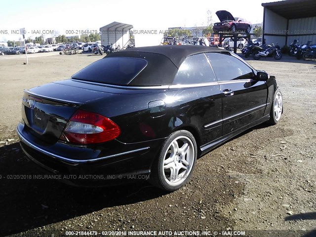 WDBTK72F58T090854 - 2008 MERCEDES-BENZ CLK 550 BLACK photo 4