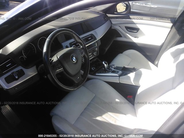 WBSFV9C58DD096832 - 2013 BMW M5 GRAY photo 5