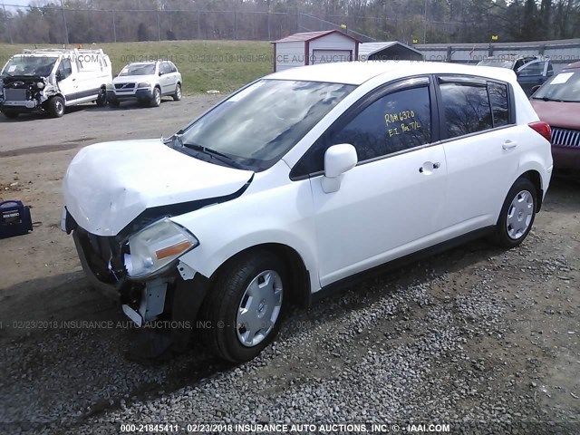 3N1BC13EX9L379640 - 2009 NISSAN VERSA S/SL WHITE photo 2