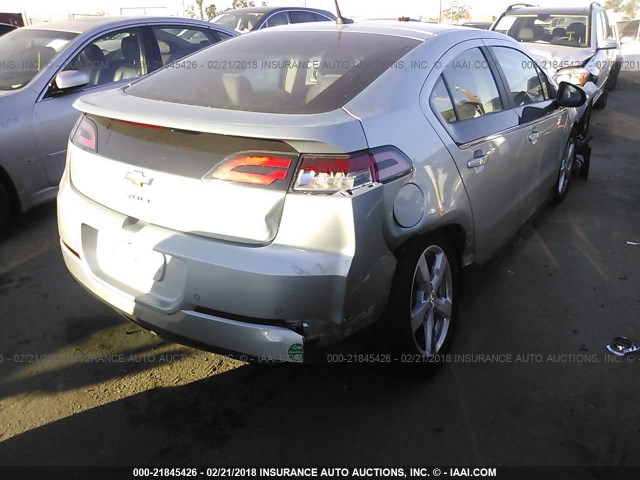 1G1RH6E45DU111049 - 2013 CHEVROLET VOLT Light Blue photo 4