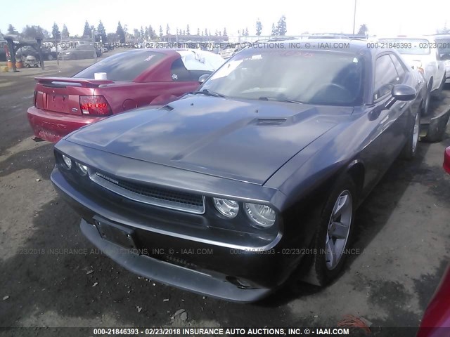 2C3CDYAG8DH704514 - 2013 DODGE CHALLENGER SXT GRAY photo 2