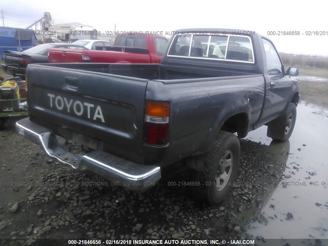 JT4RN01P3P7059971 - 1993 TOYOTA PICKUP 1/2 TON SHRT WHEELBASE/DX GRAY photo 4