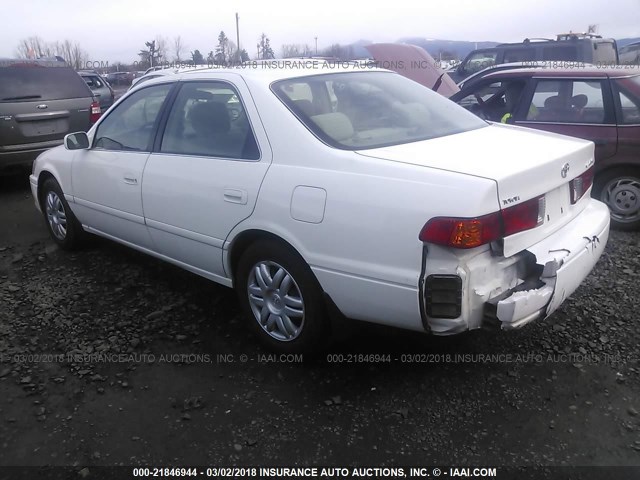 JT2BG22K410604692 - 2001 TOYOTA CAMRY CE/LE/XLE 白色 照片 3