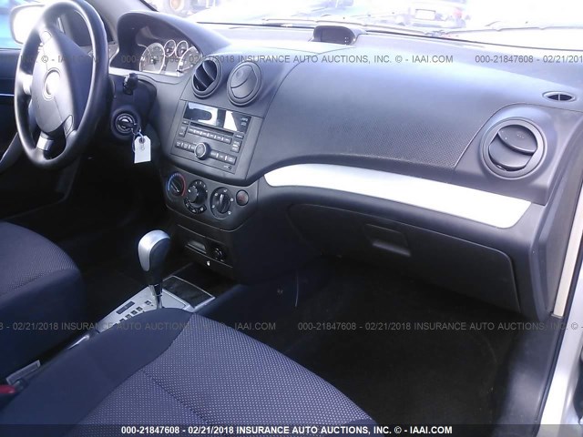 KL1TD5DE1AB134422 - 2010 CHEVROLET AVEO LS/LT 银色 照片 5