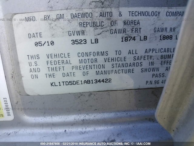 KL1TD5DE1AB134422 - 2010 CHEVROLET AVEO LS/LT 银色 照片 9