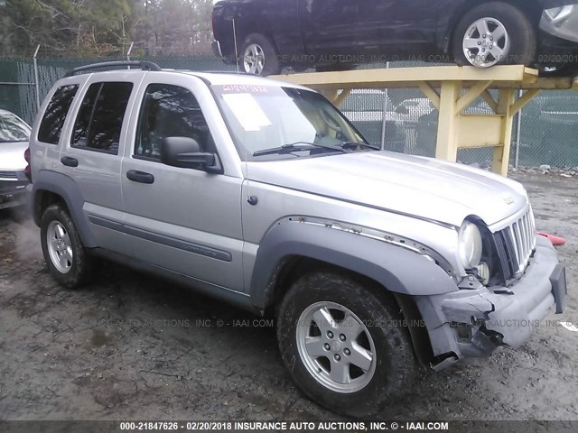 1J4GK48K16W107029 - 2006 JEEP LIBERTY SPORT SILVER photo 1