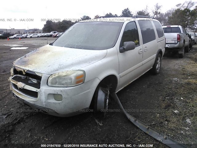 1GNDV23L95D278570 - 2005 CHEVROLET UPLANDER LS WHITE photo 2