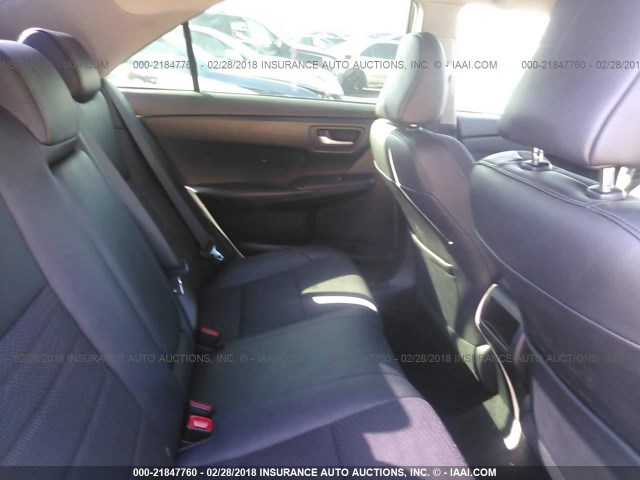 4T1BF1FK6GU266076 - 2016 TOYOTA CAMRY LE/XLE/SE/XSE WHITE photo 8