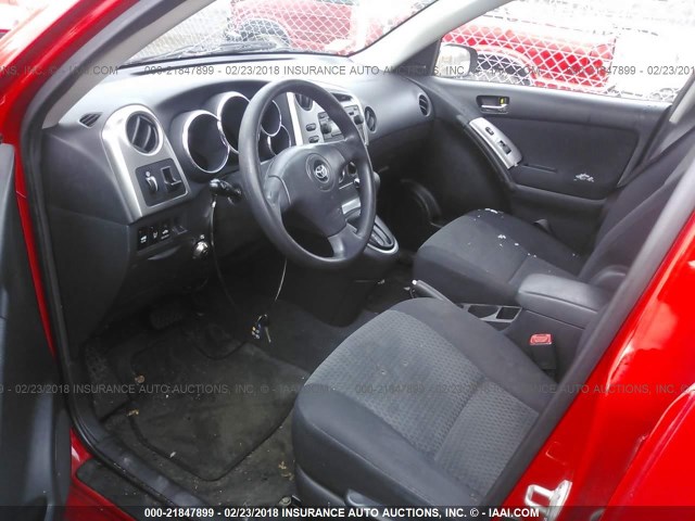 2T1LR32E06C559463 - 2006 TOYOTA COROLLA MATRIX XR RED photo 5