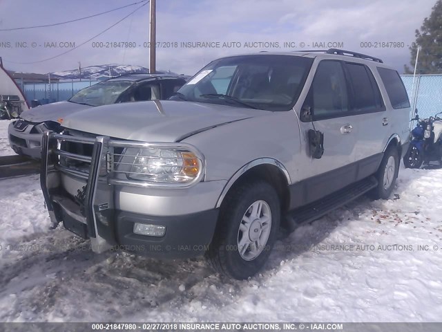 1FMPU16535LB11882 - 2005 FORD EXPEDITION XLT SILVER photo 2