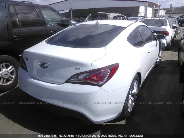 KMHHT6KJ0FU125371 - 2015 HYUNDAI GENESIS COUPE 3.8L WHITE photo 4