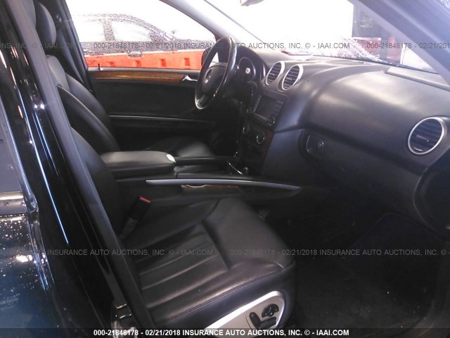 4JGBB22E78A300546 - 2008 MERCEDES-BENZ ML 320 CDI BLACK photo 5