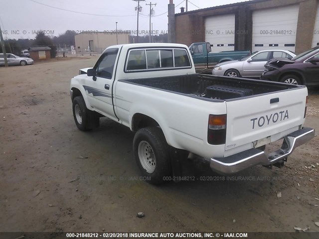 JT4RN01P1N0038249 - 1992 TOYOTA PICKUP 1/2 TON SHT WHEELBASE DLX WHITE photo 3