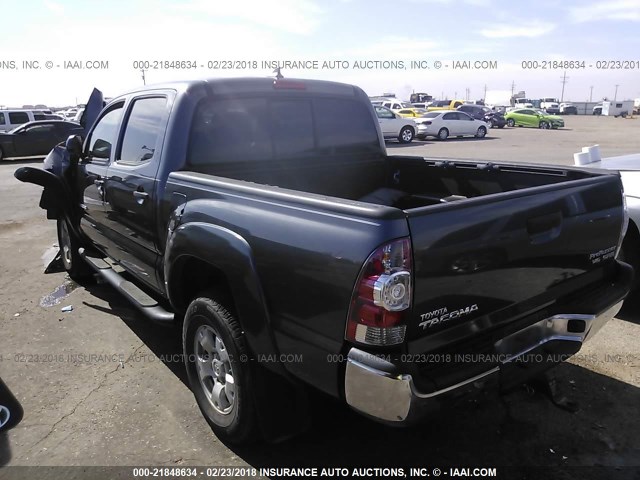 5TFJU4GN1FX068955 - 2015 TOYOTA TACOMA DOUBLE CAB PRERUNNER GRAY photo 3