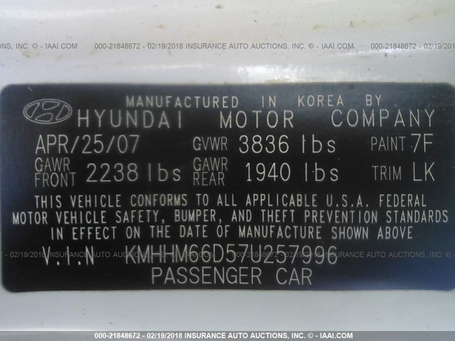 KMHHM66D57U257996 - 2007 HYUNDAI TIBURON GS WHITE photo 9