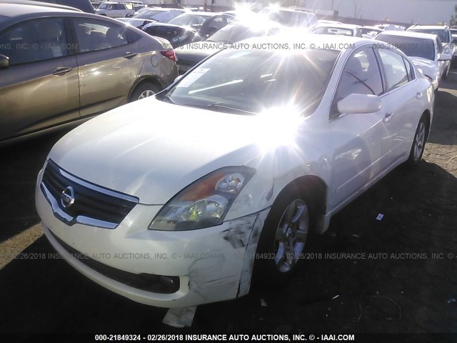 1N4AL21E78N427567 - 2008 NISSAN ALTIMA 2.5/2.5S WHITE photo 2