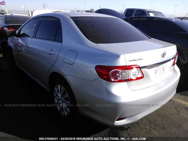 5YFBU4EE6DP080781 - 2013 TOYOTA COROLLA S/LE SILVER photo 3