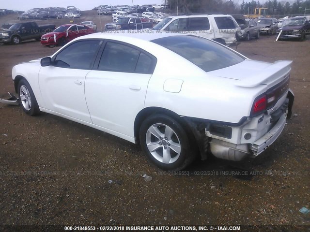 2B3CL3CG7BH552495 - 2011 DODGE CHARGER WHITE photo 3
