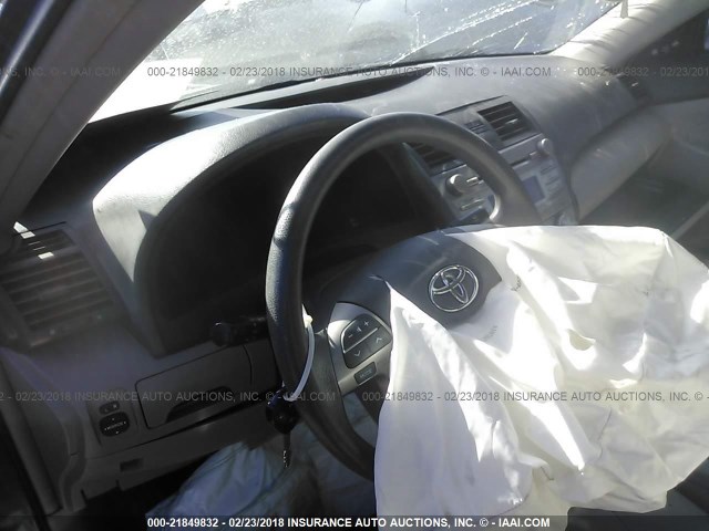 4T1BE46K17U667782 - 2007 TOYOTA CAMRY NEW GENERAT CE/LE/XLE/SE GRAY photo 5