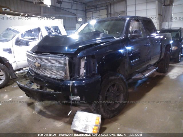 2GCEK13M171547121 - 2007 CHEVROLET SILVERADO K1500 CREW CAB BLUE photo 2